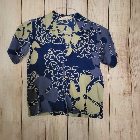 VINTAGE Hawaiian shirt. - Picture 1 of 4